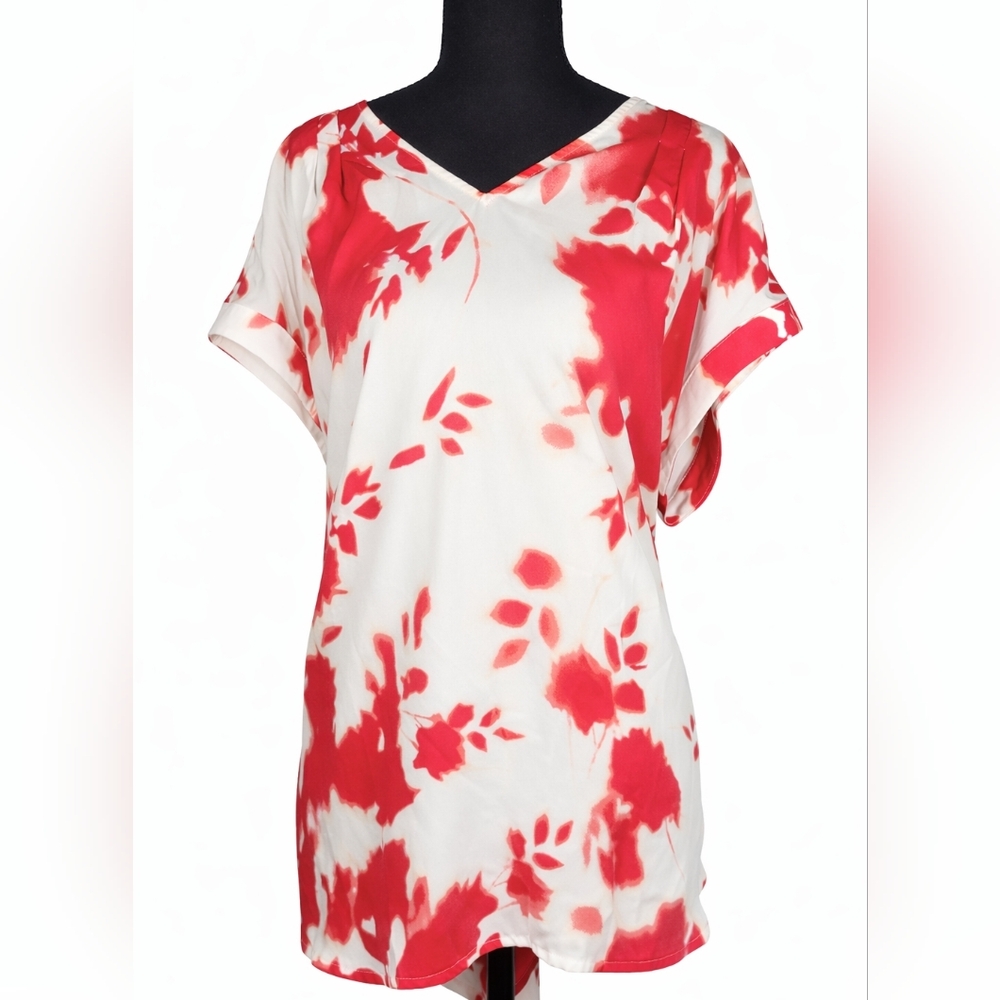 Simply Vera Vera Wang Red Ivory Floral Blouse Top Size XL Lightweight Summer Tee
